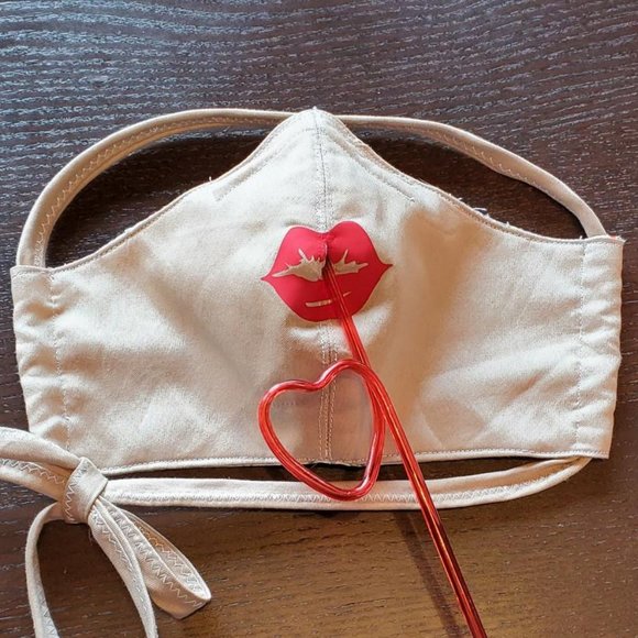 Lips Face Mask with straw hole- safety flap inside - Picture 2 of 6
